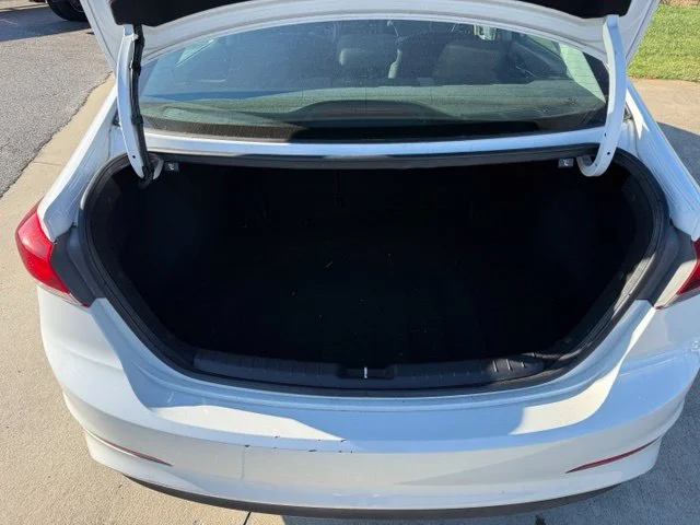 Used 2018 White Hyundai SEL image 8