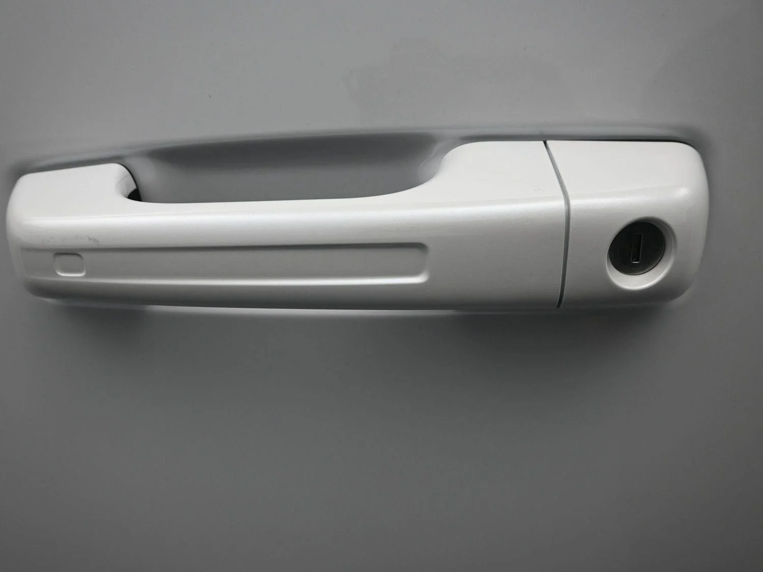 New 2026 Ivory White Tri-Coat Pearl-Coat Exterior Paint RAM Laramie image 20