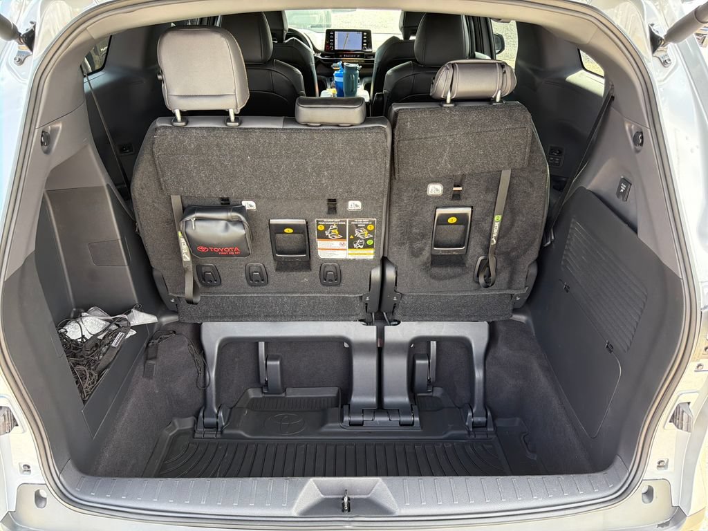 2024 Toyota Sienna Woodland Edition - Photo 26
