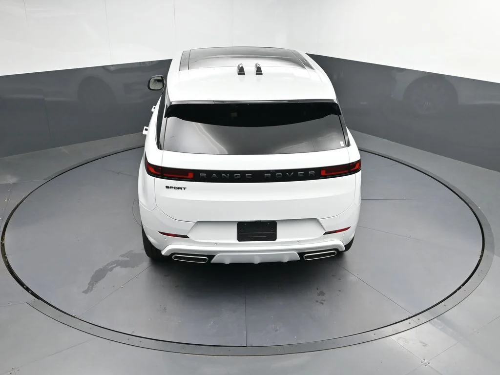 Certified Used 2025 White Land Rover Dynamic SE image 33
