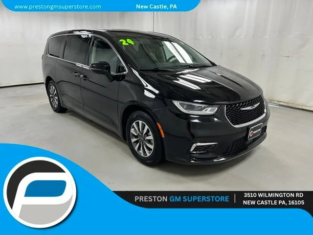 2024 Chrysler Pacifica PHEV