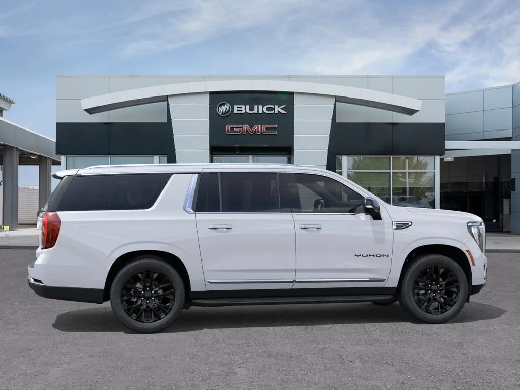 New 2026 Summit White GMC Elevation image 5