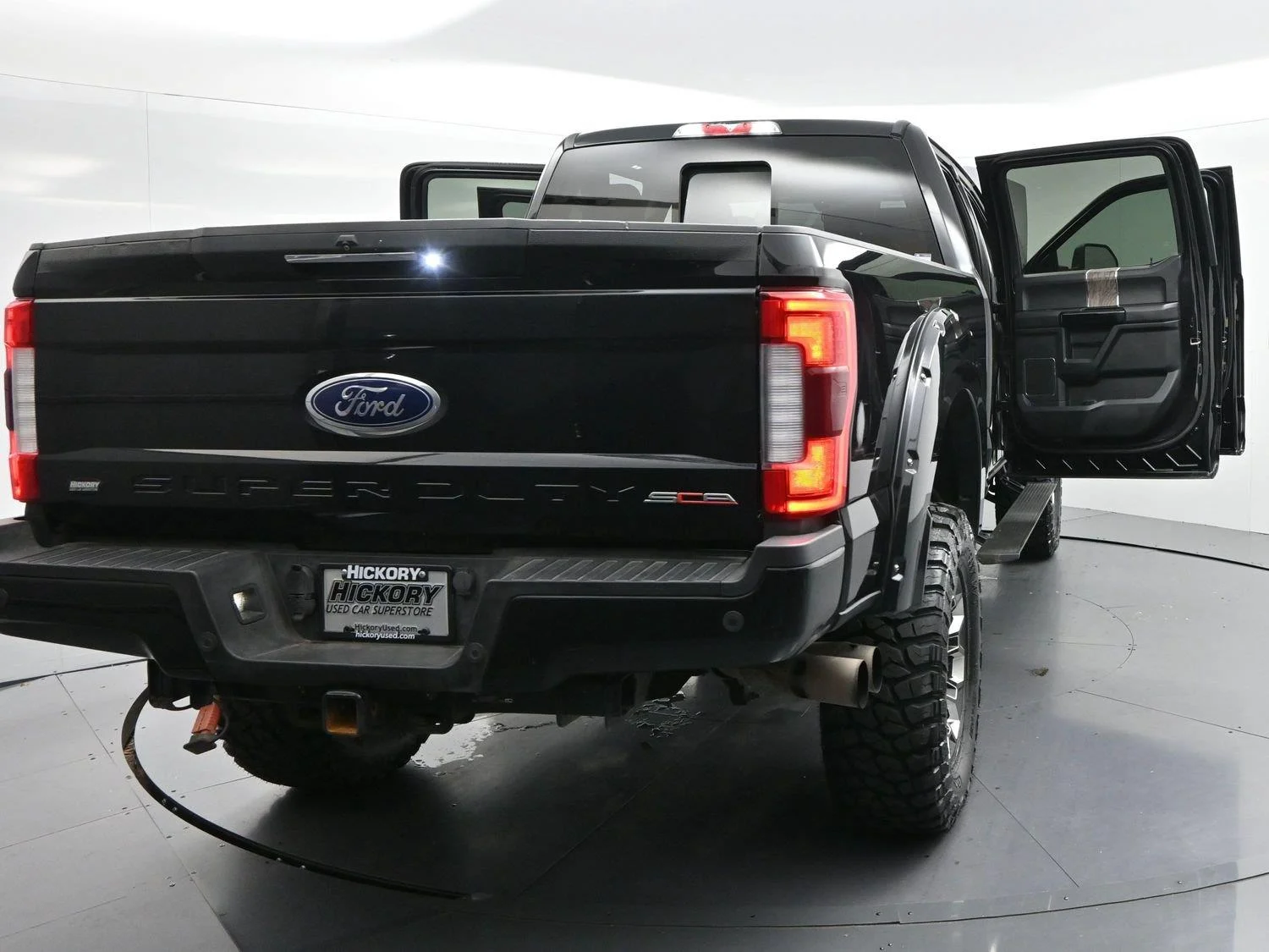Used 2019 Agate Black Ford LARIAT image 49