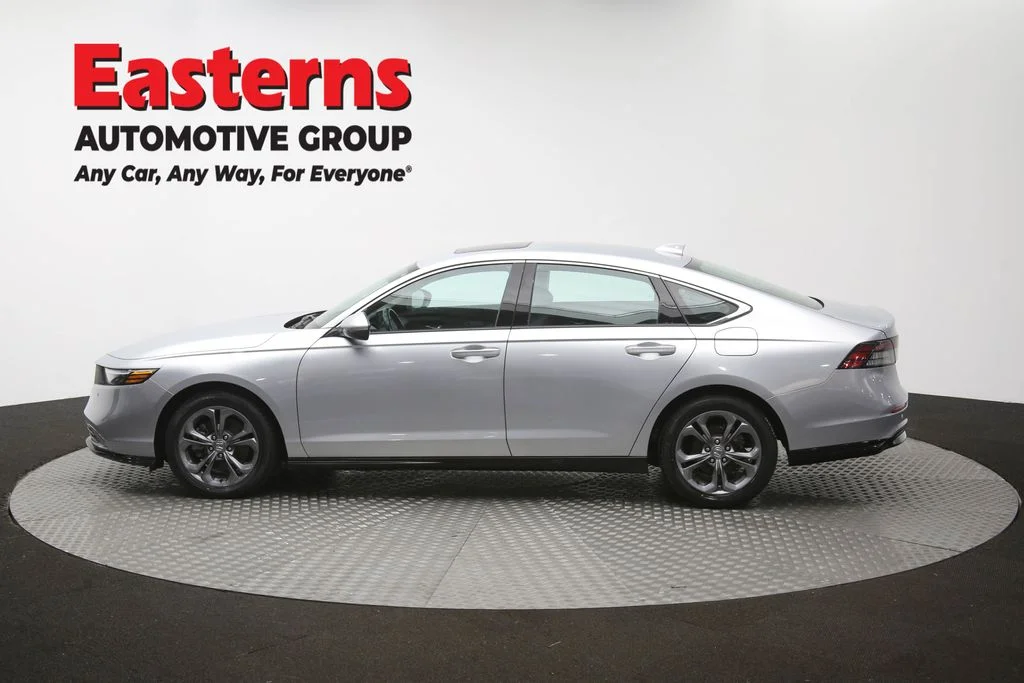 Used 2025 Silver Honda EX-L image 56