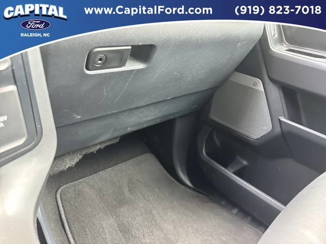 Used 2024 White Ford XLT image 27