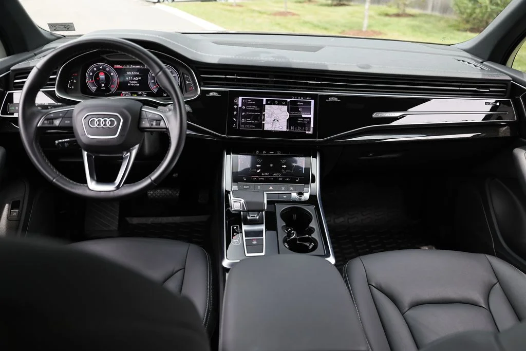 Used 2025 Samurai Gray Metallic Audi 45 Premium image 27