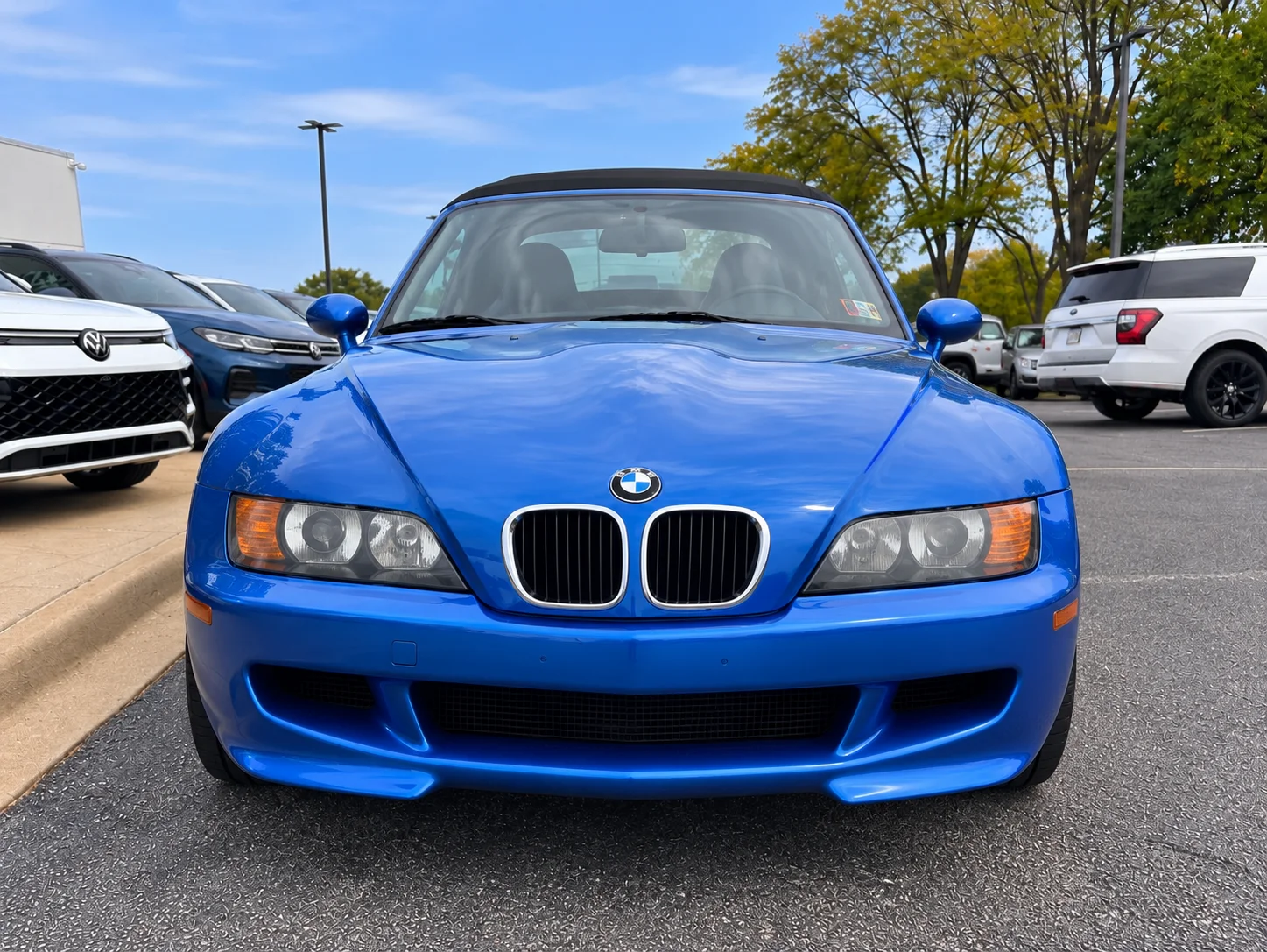 Used 1998 Blue BMW  image 4