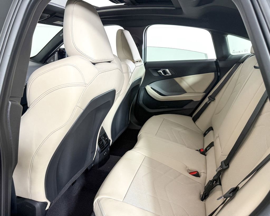 2025 BMW 2 Series M235 - Photo 30