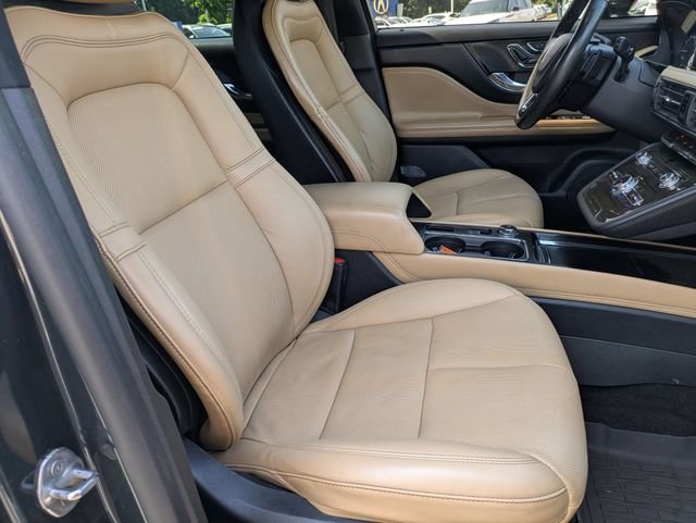 Used 2020 Blue Lincoln Reserve image 31