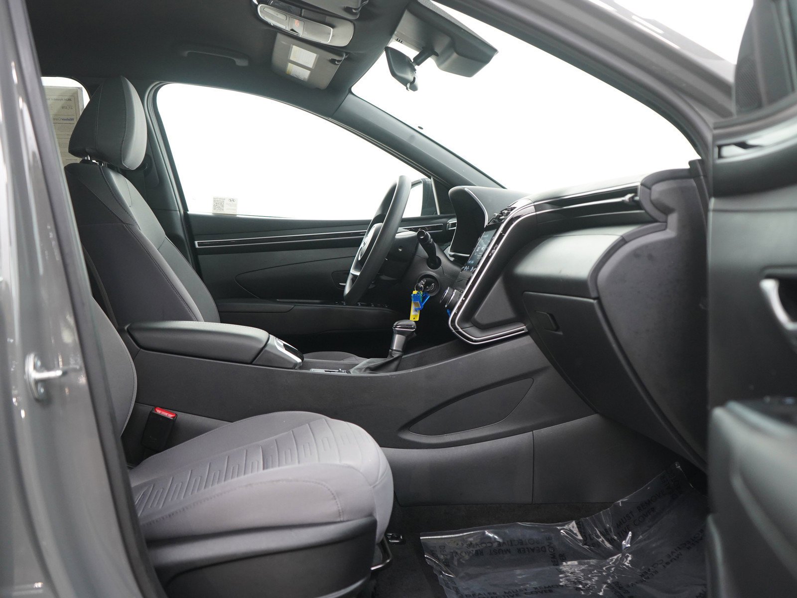 2024 Hyundai Santa Cruz SE - Photo 11