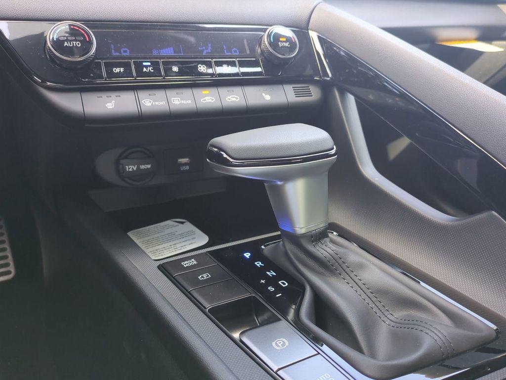 New 2026 White Hyundai SEL Sport Premium image 21