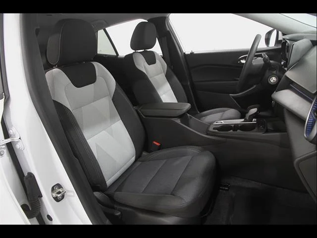 2024 Chevrolet Trax LS - Photo 16