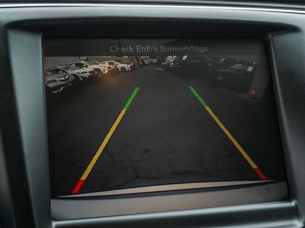 Used 2015 Silver Chrysler Limited image 24