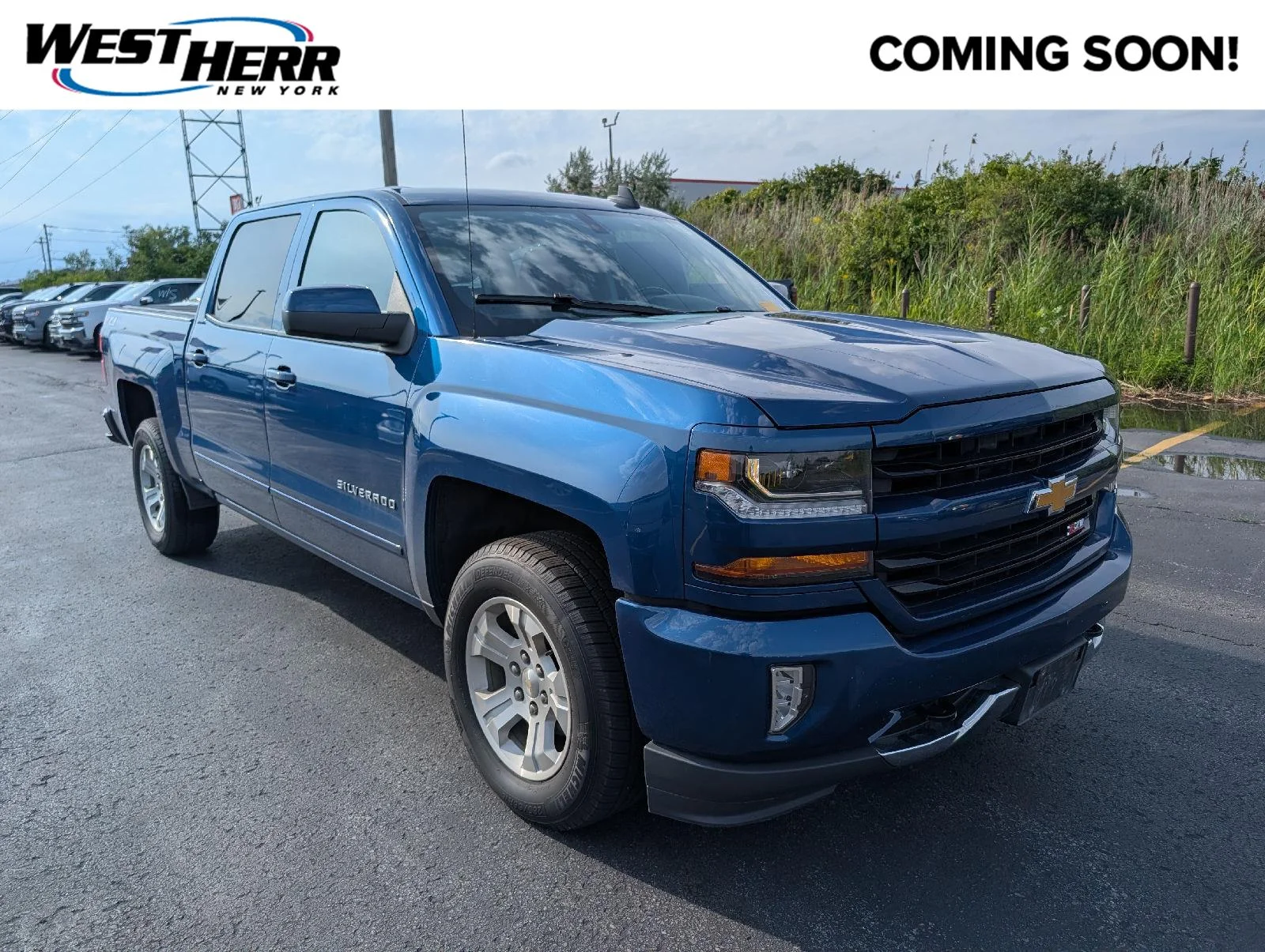 Used 2018 Deep Ocean Blue Metallic Chevrolet LT image 1