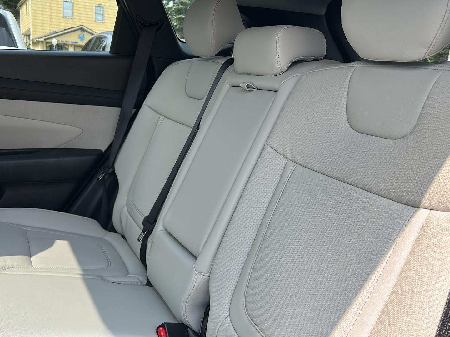 Used 2025 Rockwood Green Hyundai SEL Convenience image 9