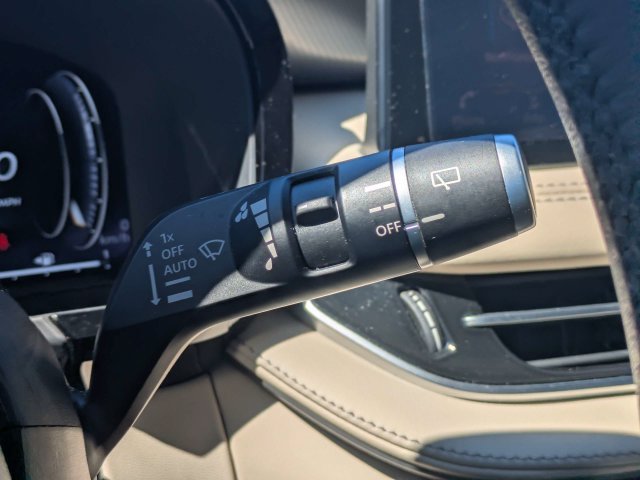 Used 2024 Black INFINITI LUXE image 31