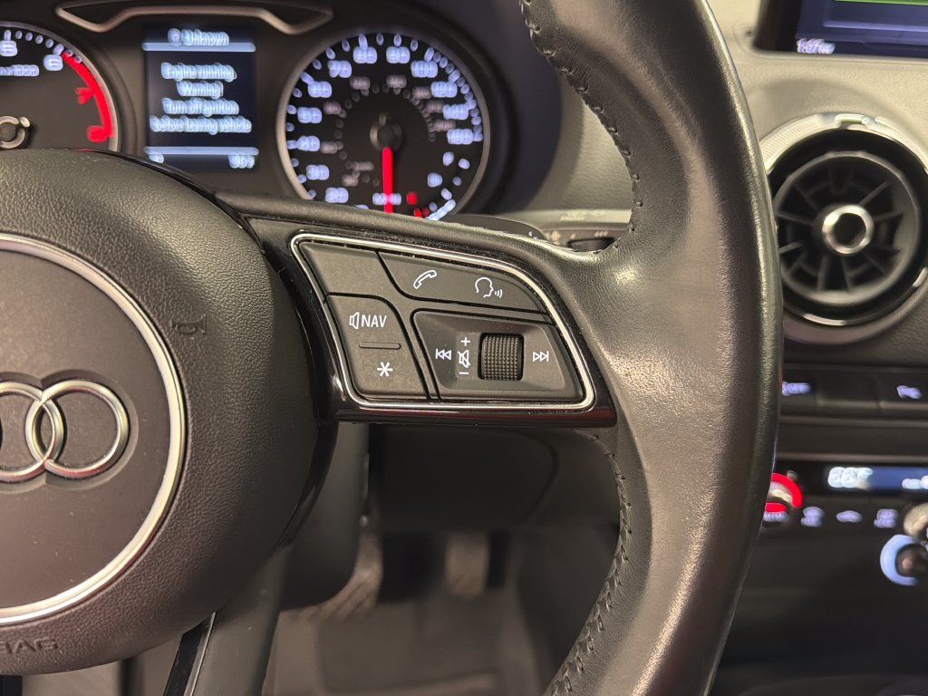 Used 2020 Gray Audi 2.0T Premium image 29