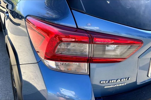 Used 2022 Horizon Blue Pearl Subaru Premium image 28