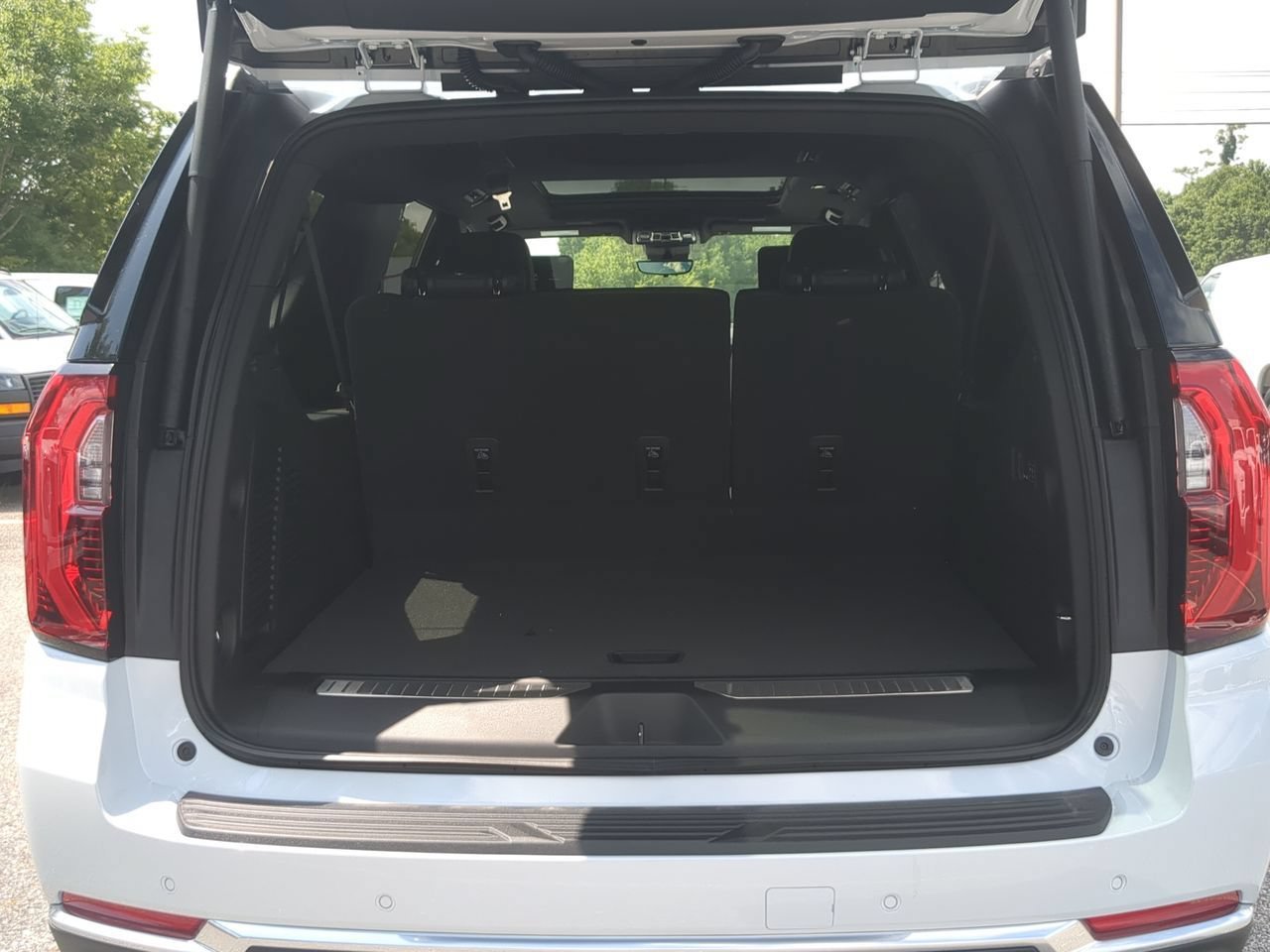 New 2026 Glacier White Tricoat GMC Denali image 27