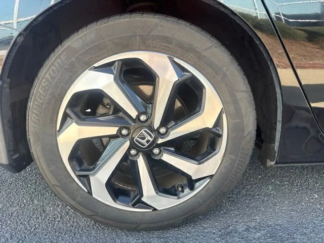 Used 2017 Black Honda EX-L image 6