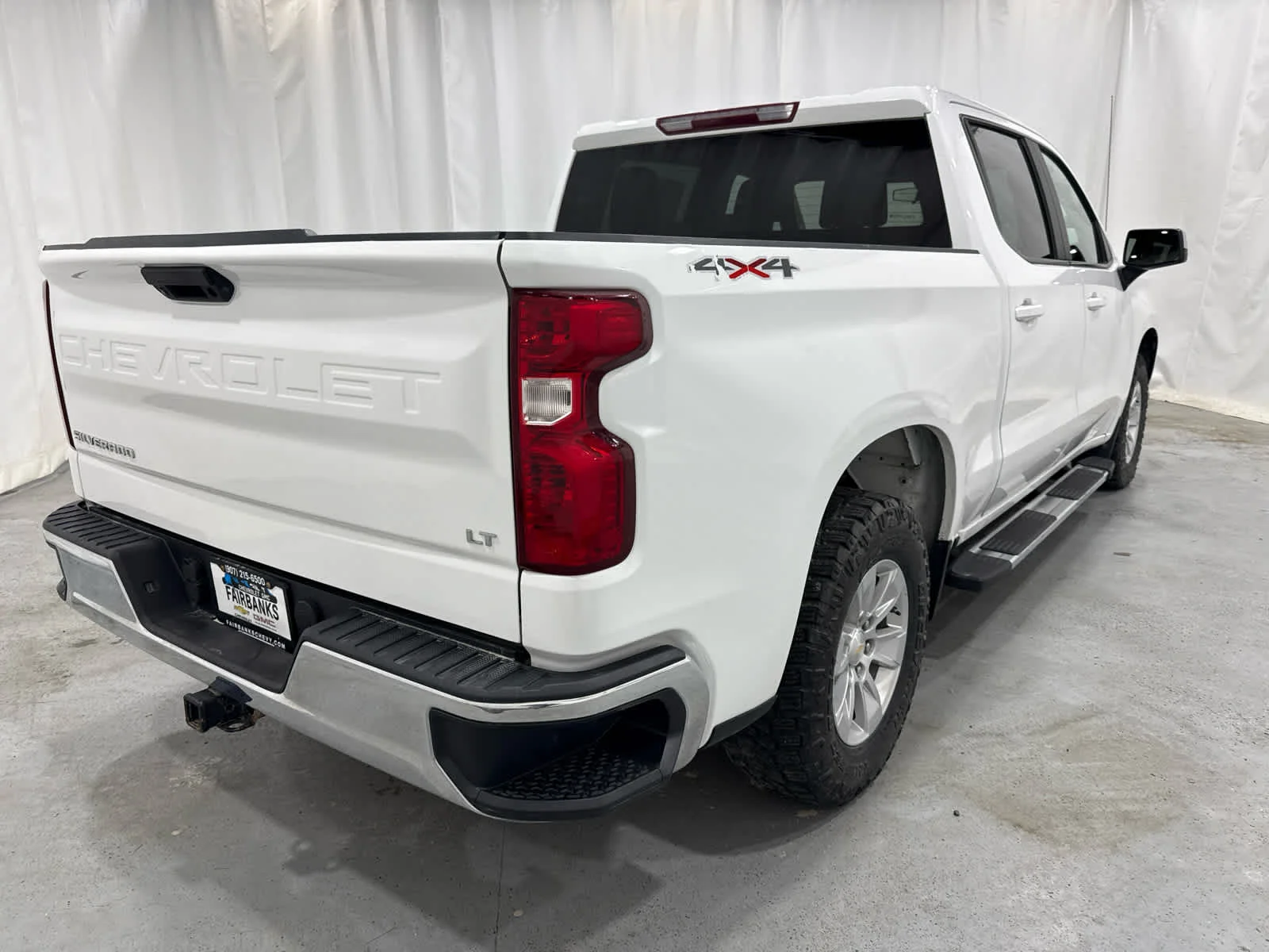 Used 2020 SUMMIT WHITE Chevrolet LT image 5