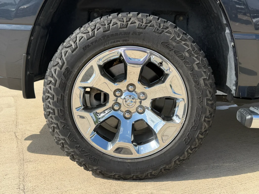 Used 2019 Maximum Steel Metallic Clearcoat Ram Big Horn/Lone Star image 33