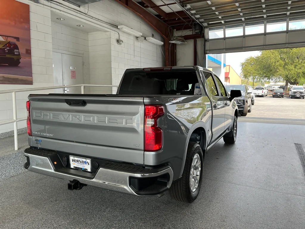 2026 Chevrolet Silverado 1500 LT - Photo 9