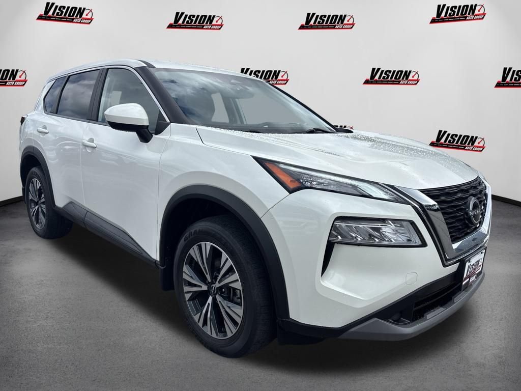 Used 2023 White Nissan SV image 3