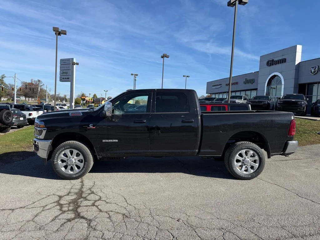New 2026 Diamond Black Crystal Pearl-Coat Exterior Paint RAM Laramie image 10