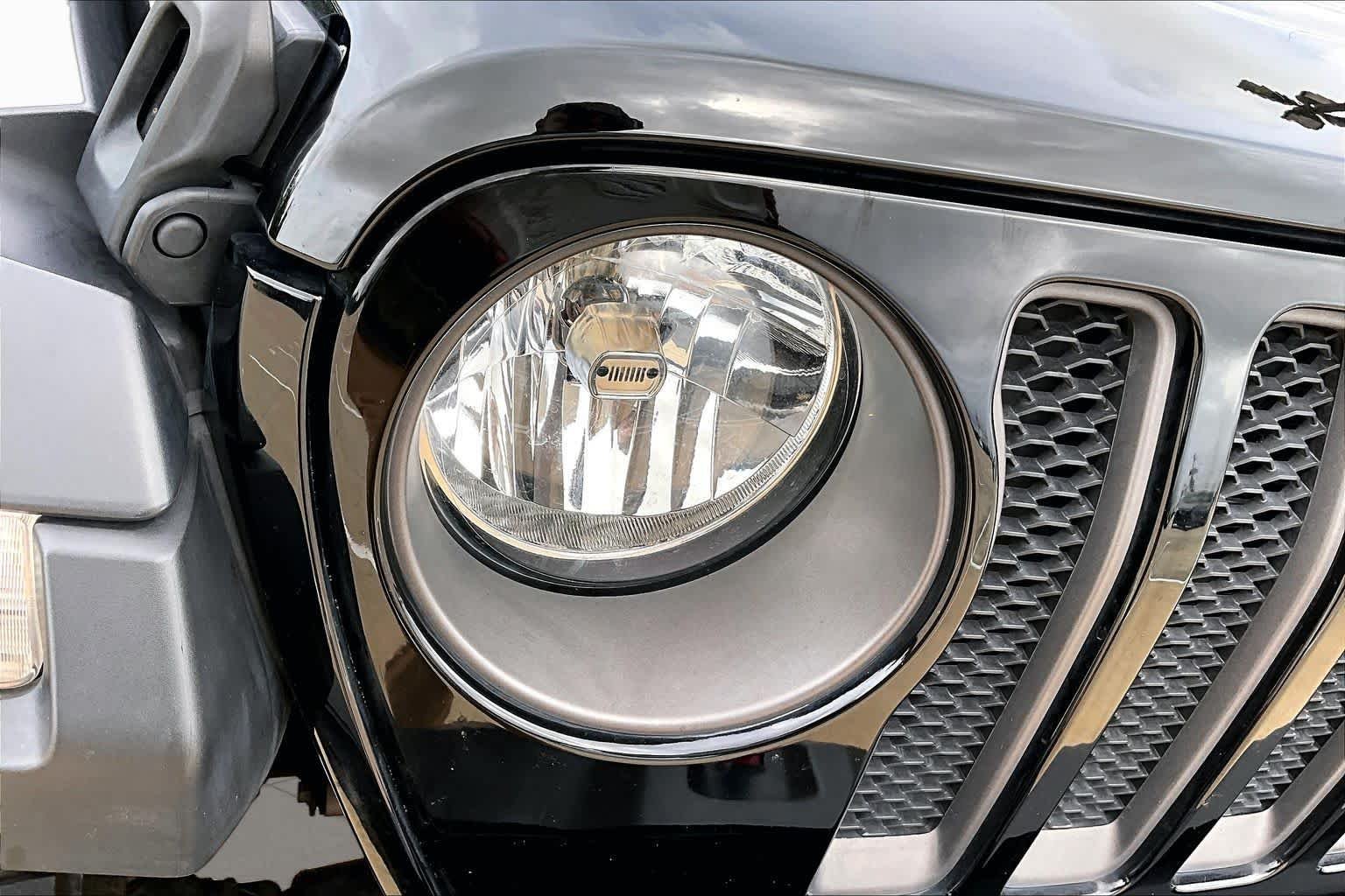 Used 2022 Black Clearcoat Jeep Unlimited Rubicon image 27