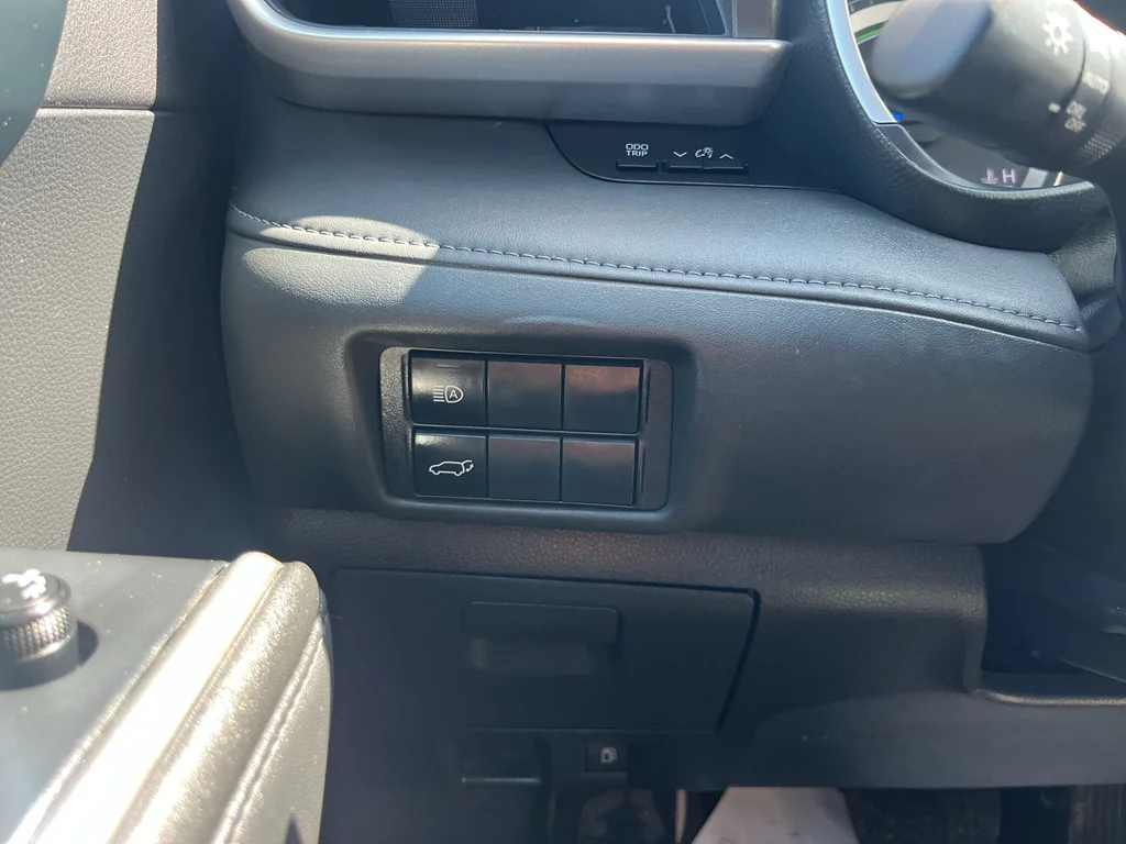 Certified Used 2024 Moon Dust Toyota Hybrid XLE image 34