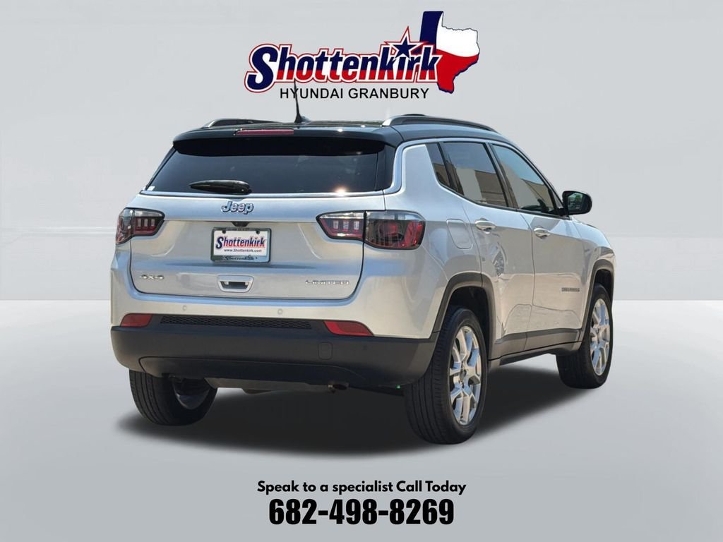Used 2025 Silver Jeep Limited image 6