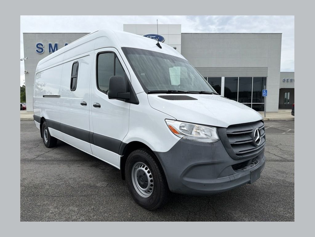 2021 Mercedes-Benz Sprinter 2500 Gas 170 WB High Roof's photo