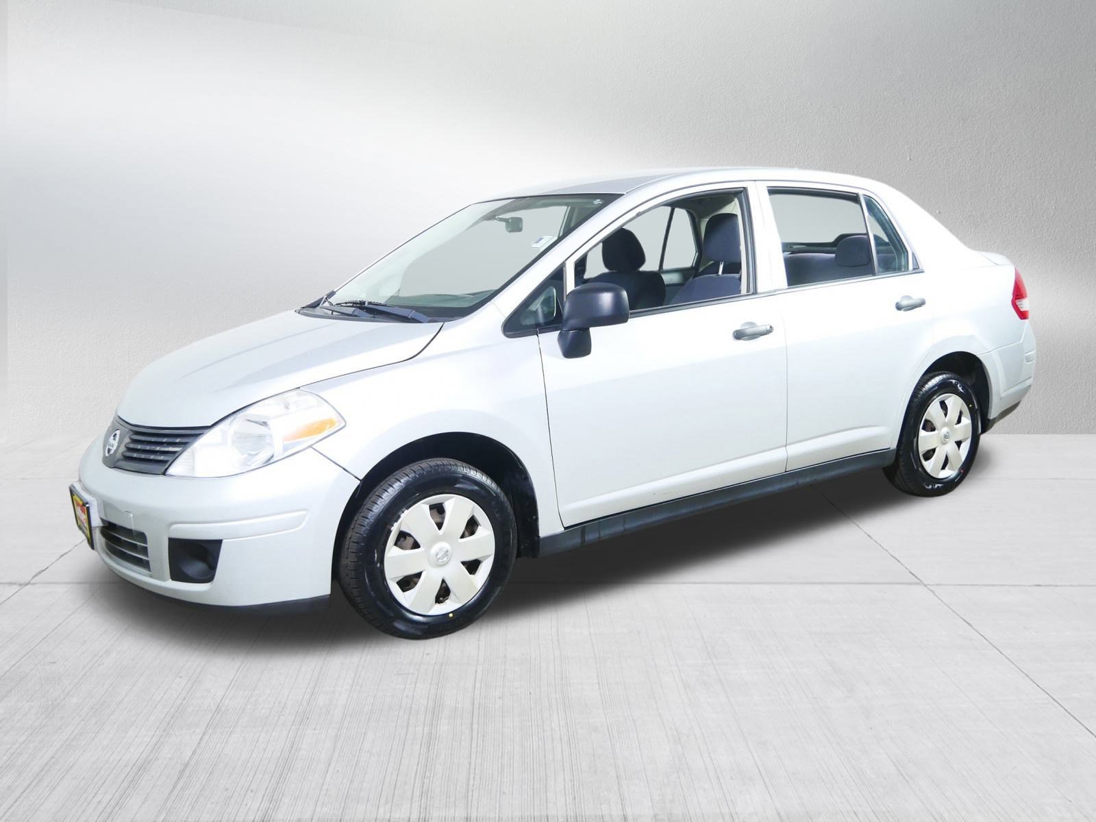 2009 Nissan Versa 1.6 photo 3