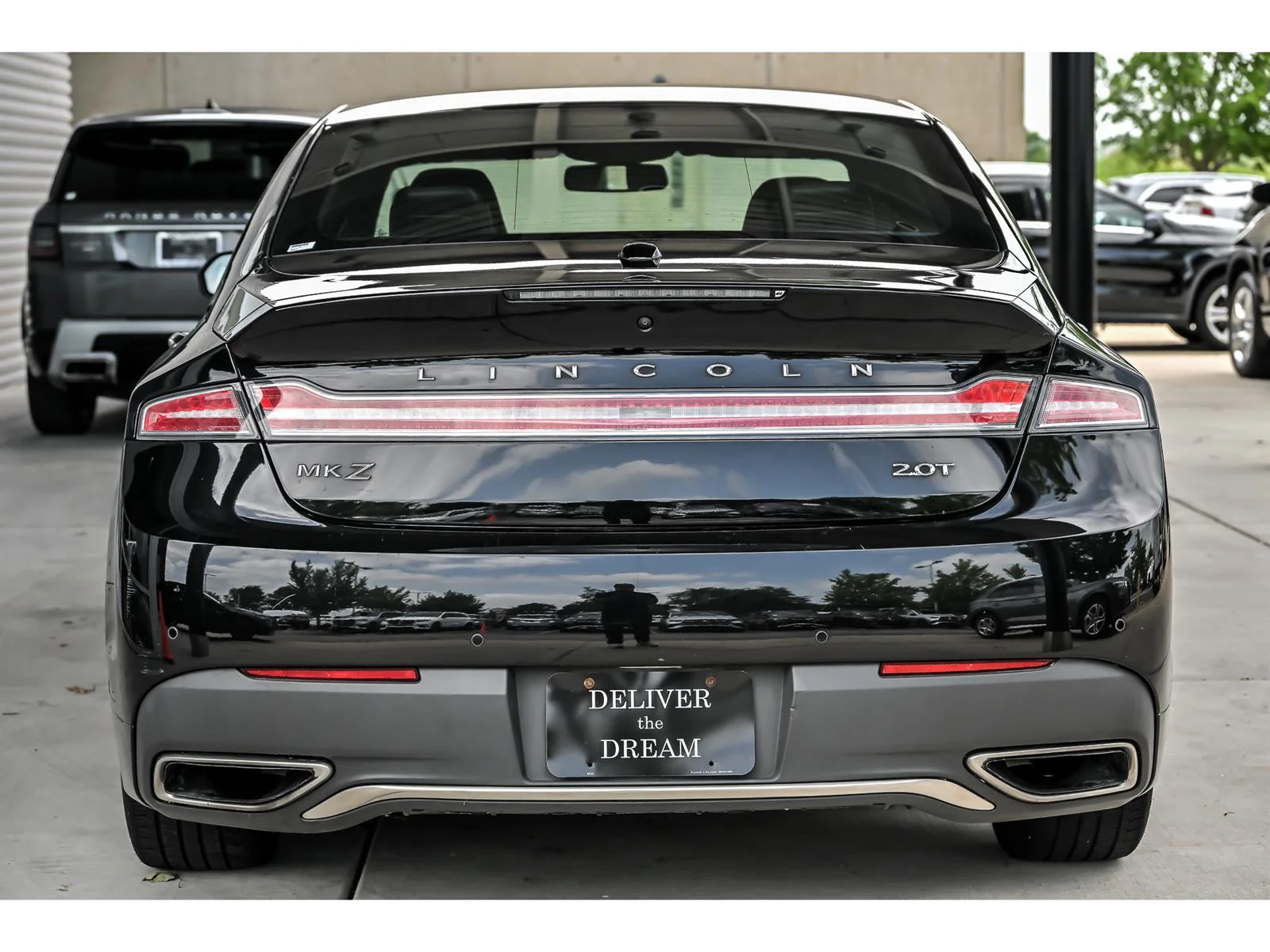 Used 2019 Black Lincoln  image 7