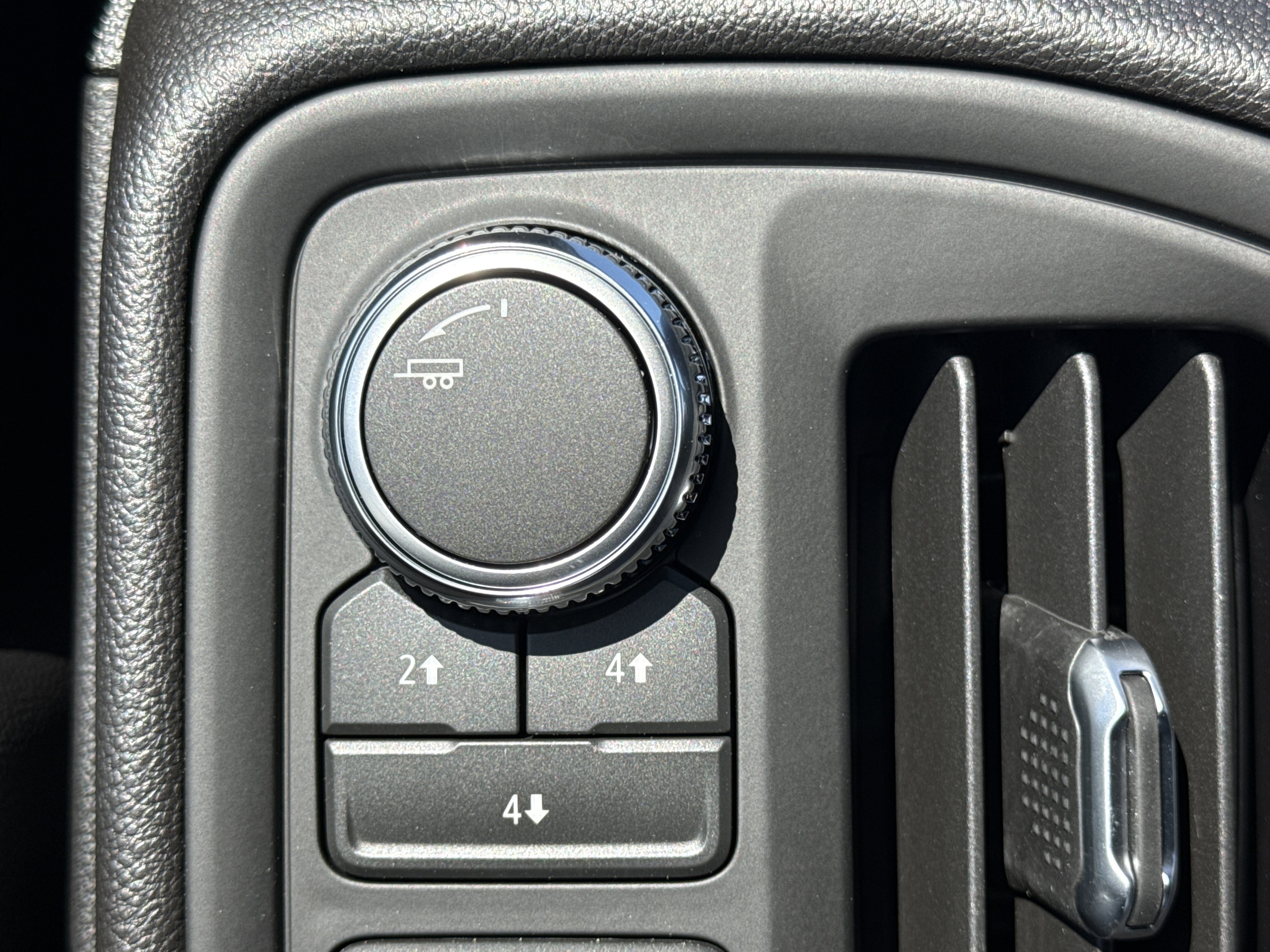 2026 GMC Sierra 2500HD Pro - Photo 13