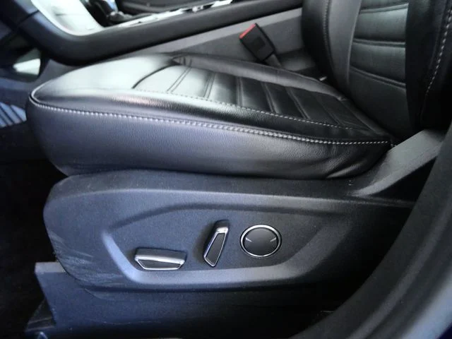 Used 2016 Blue Ford SEL image 17