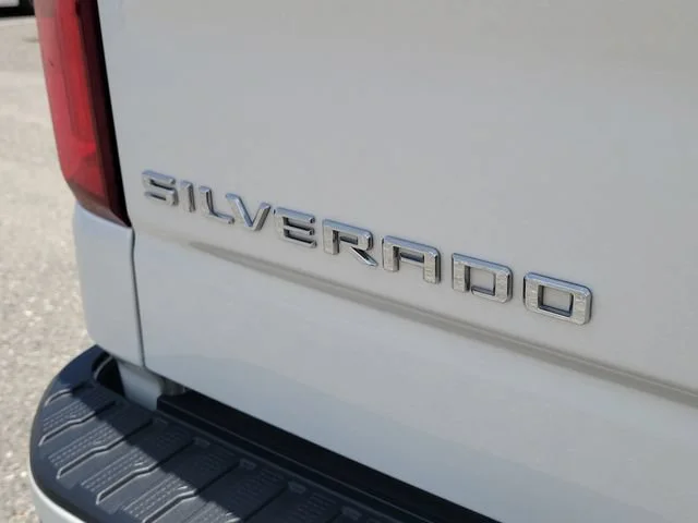 2025 Chevrolet Silverado 1500 High Country - Photo 10