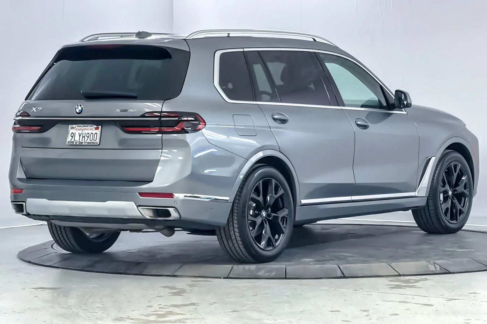 5UX23EM02R9V82083
