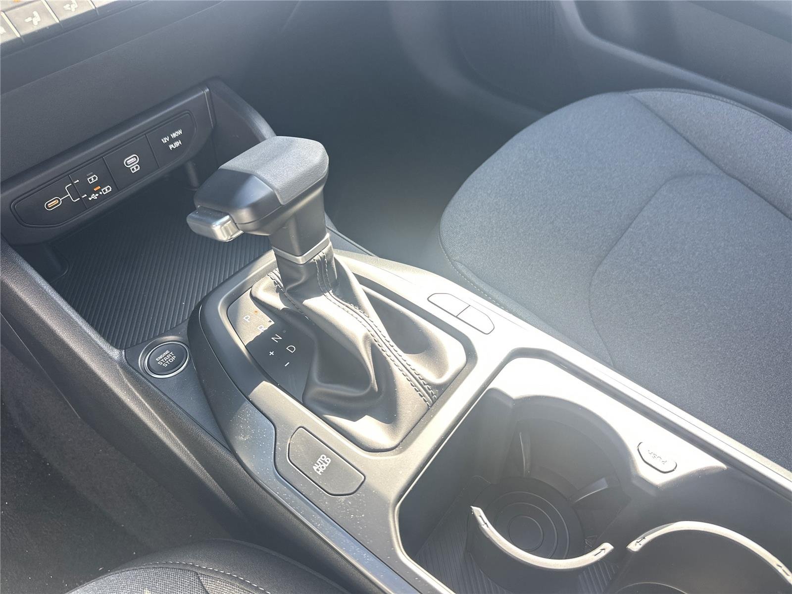 2025 Kia K4 LXS - Photo 13