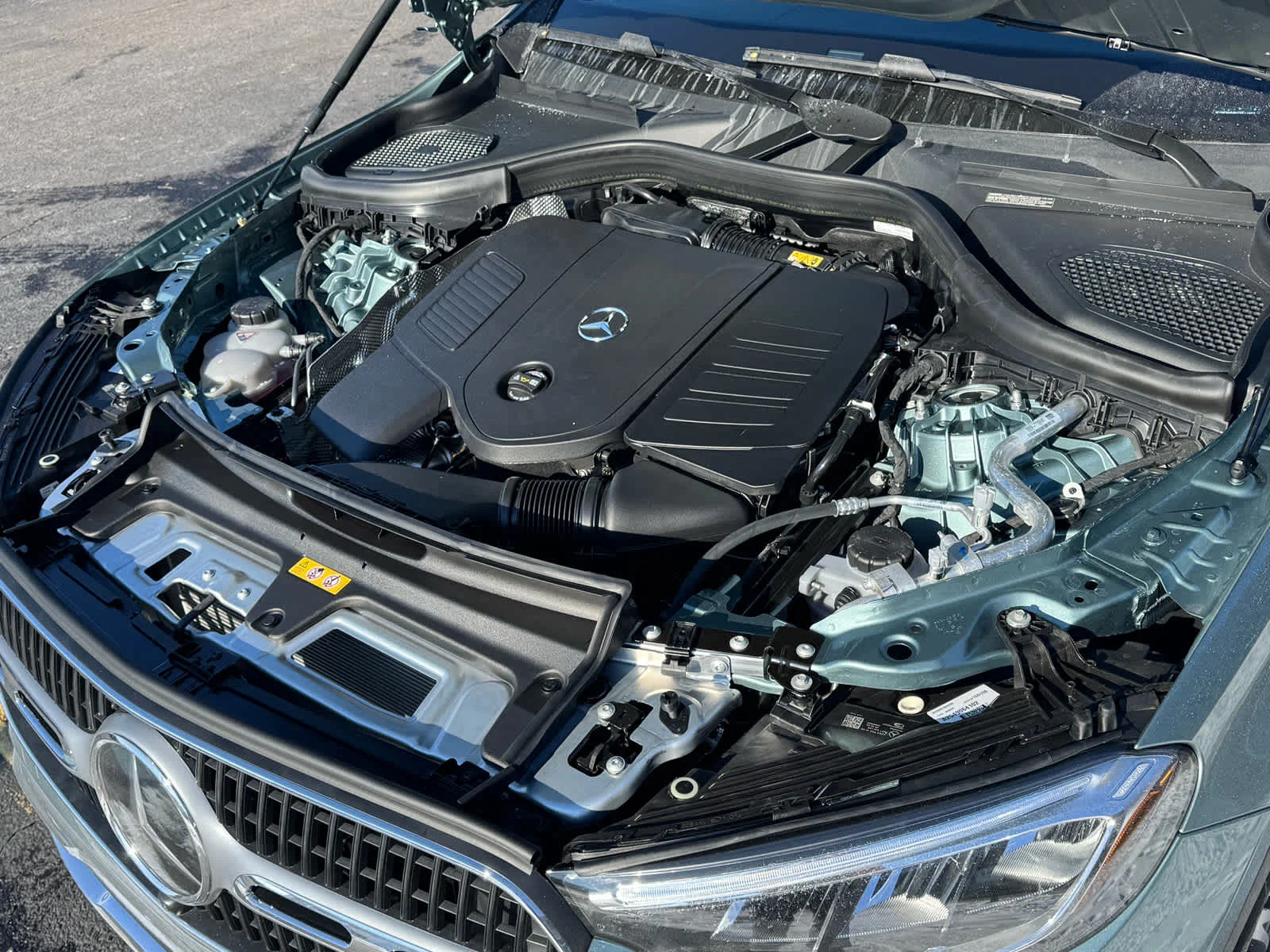 New 2026 Verde Silver Metallic Mercedes-Benz GLC 300 image 12