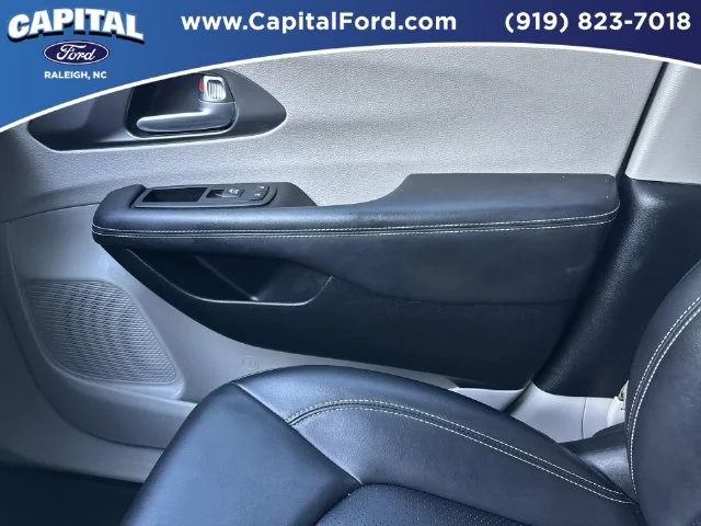 Used 2024 Silver Chrysler Touring L image 28