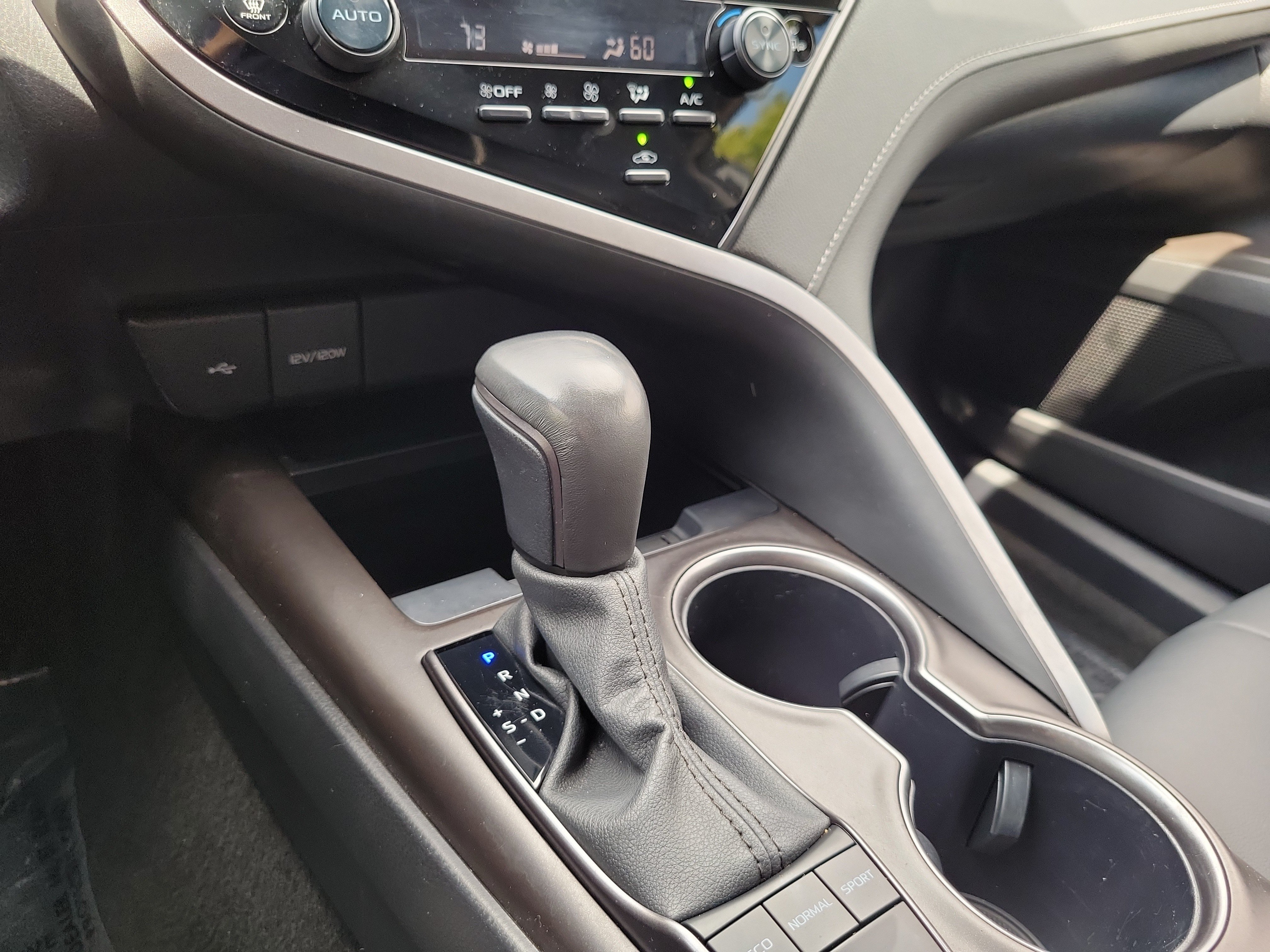 Used 2024 Ice Toyota SE image 25
