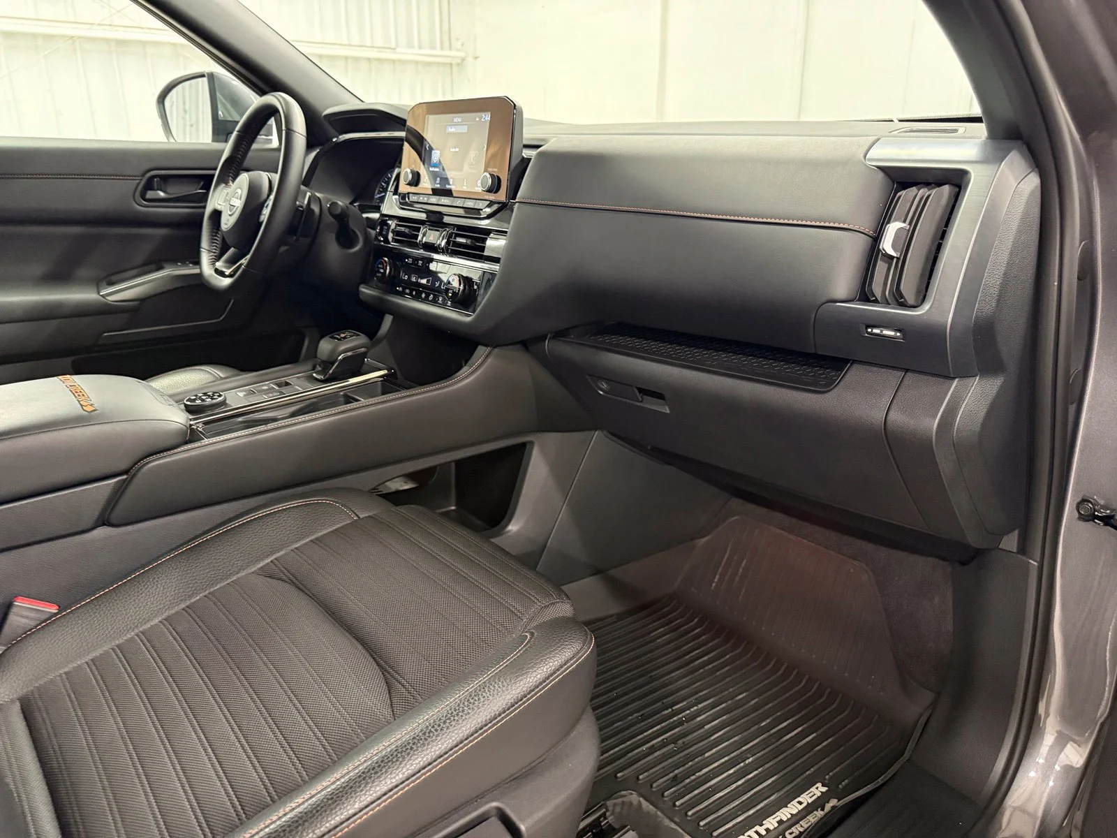 Used 2025 Gray Nissan Rock Creek image 26