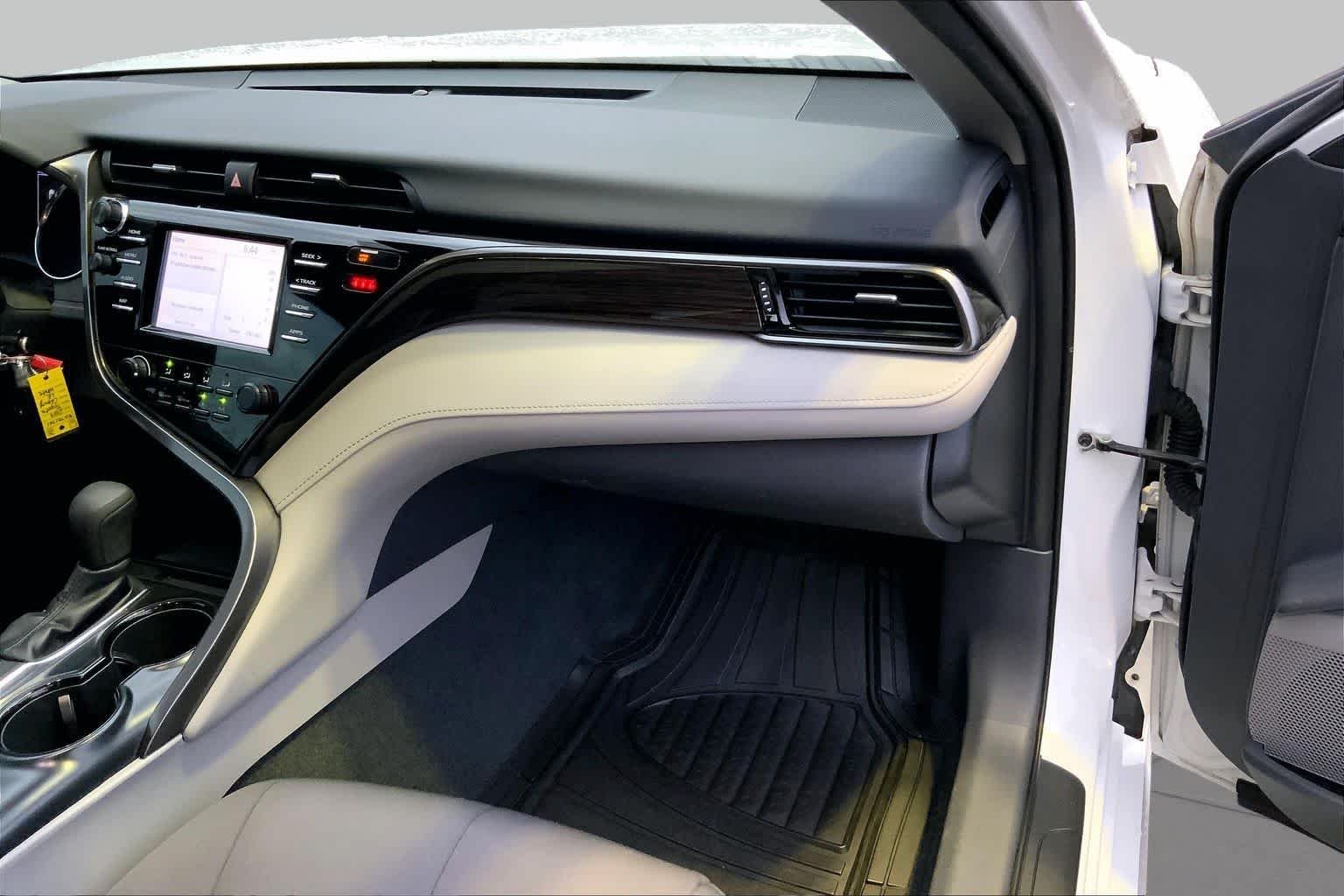 Used 2019 Super White Toyota LE image 18
