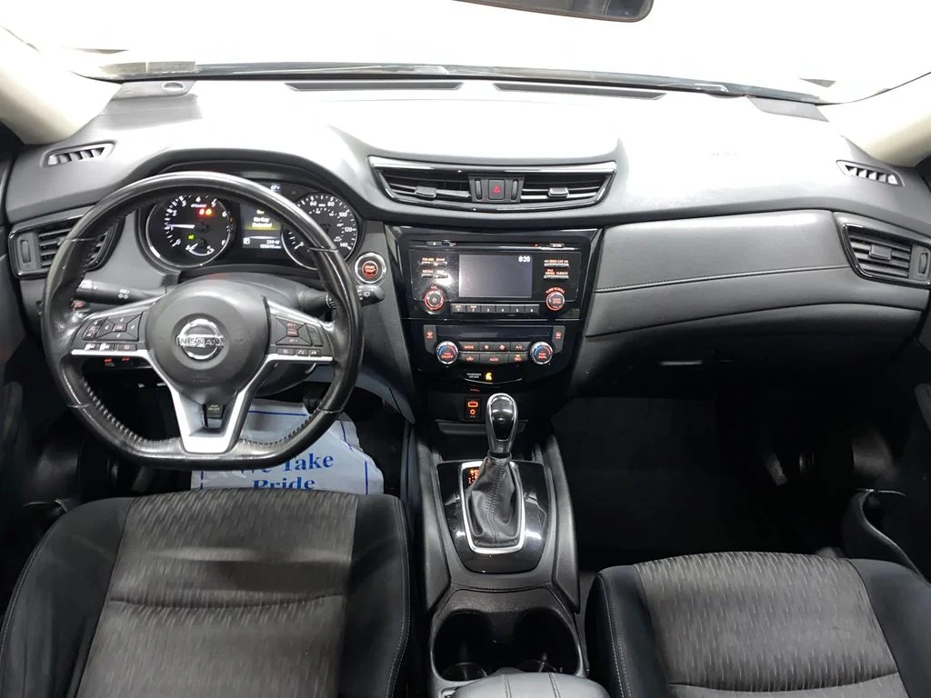 2017 Nissan Rogue SV - Photo 24