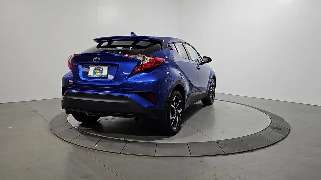 Used 2022 Blue Toyota XLE image 5