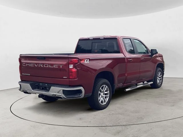 Used 2019 Red Tintcoat Chevrolet LT image 5