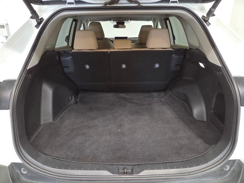 Used 2025 Beige Toyota XLE Premium image 22