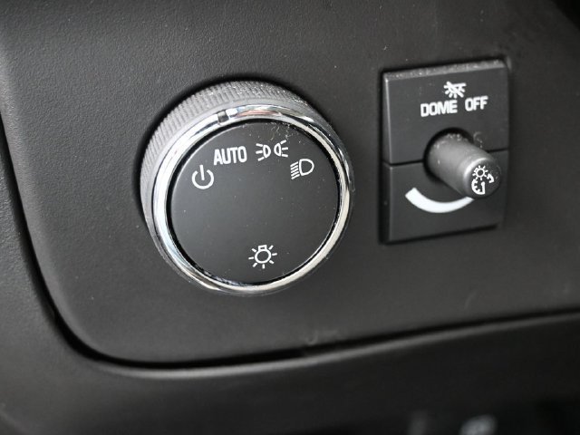 2024 Chevrolet Express Passenger LT - Photo 19